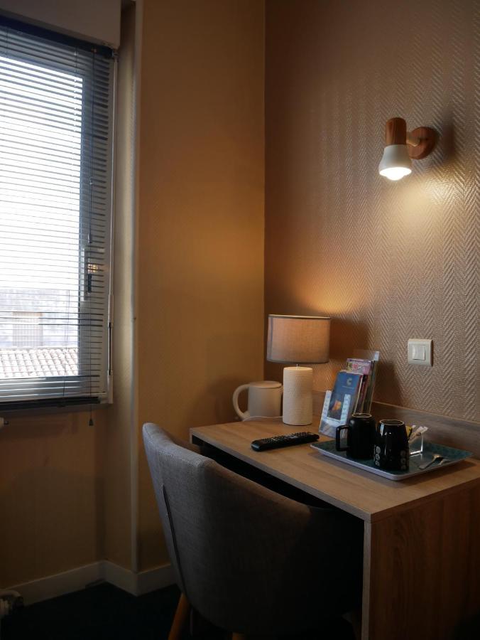 Hotel Le Pasteur ロワイヤン エクステリア 写真