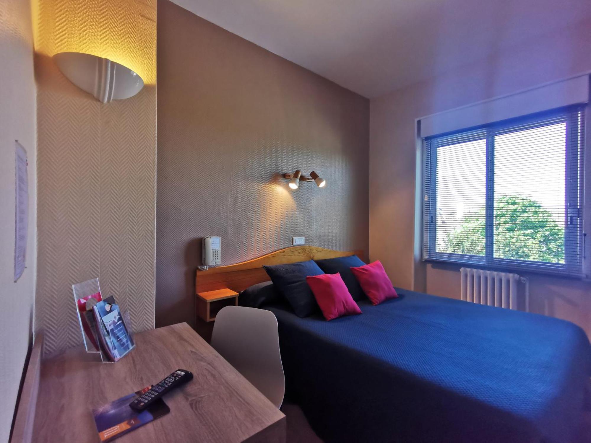 Hotel Le Pasteur ロワイヤン エクステリア 写真